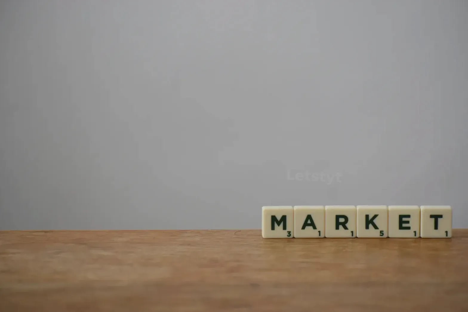 Acquisition B2B, SEO et contenus pour faire avancer votre marketing à Paris.
